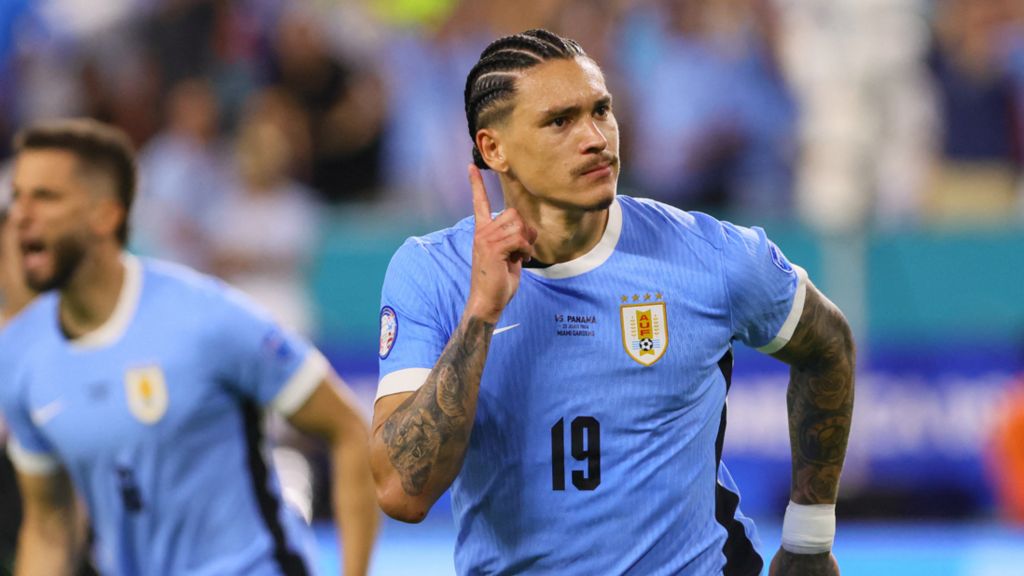 Darwin Nunez Continues to Impress in Uruguay's Commanding Victory